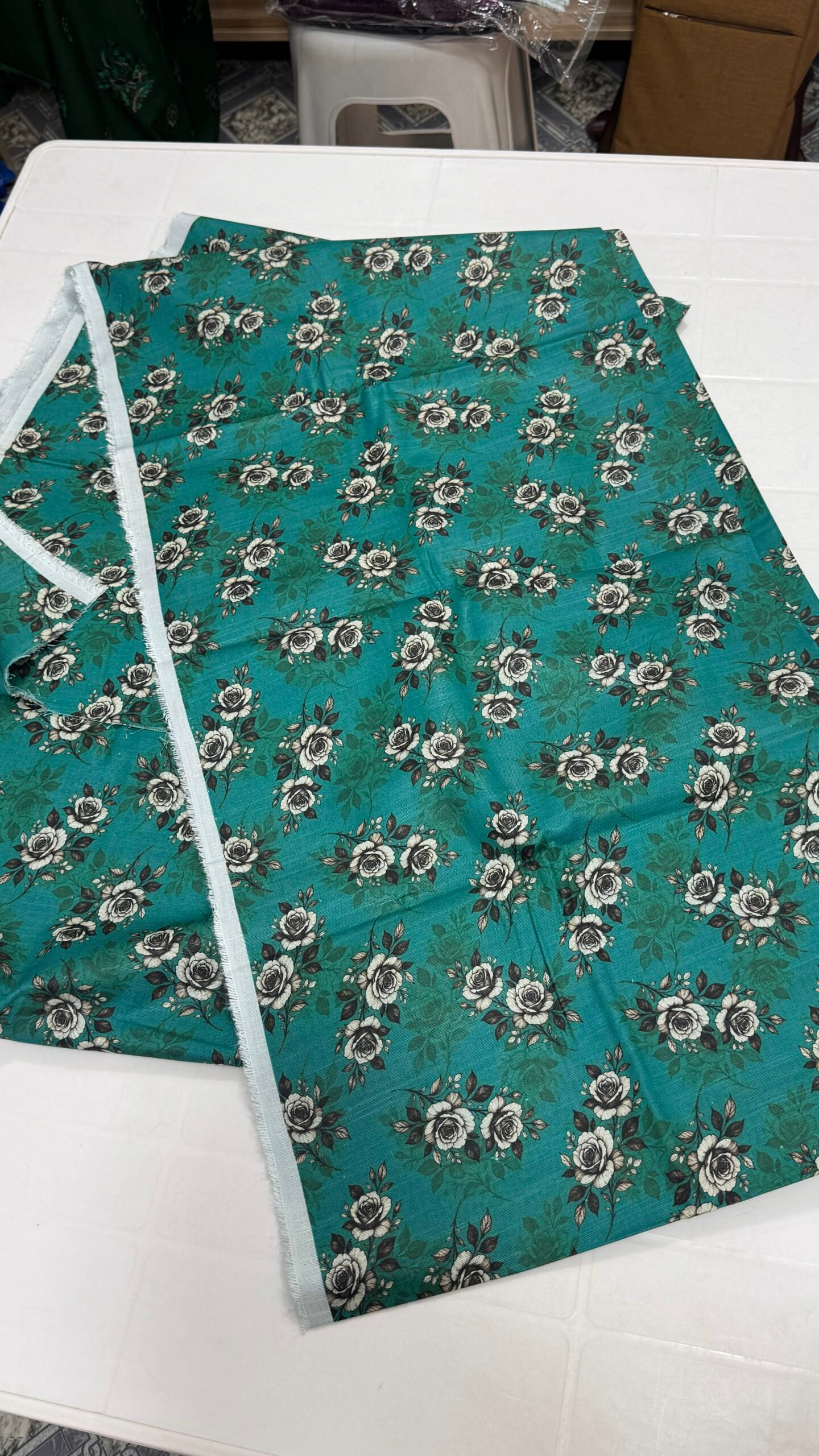 Unstitched 3 Piece Khaddar – Exclusive Digital Khaddar | KHD-08 - Image 3