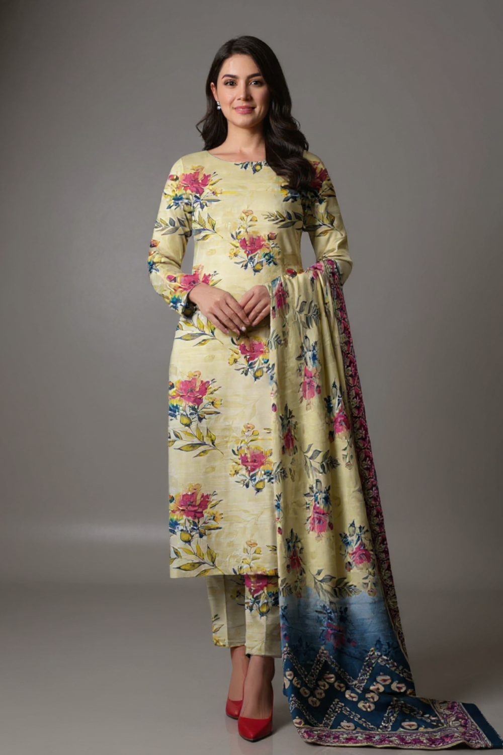 Unstitched 3 Piece Khaddar digital printed winter suit